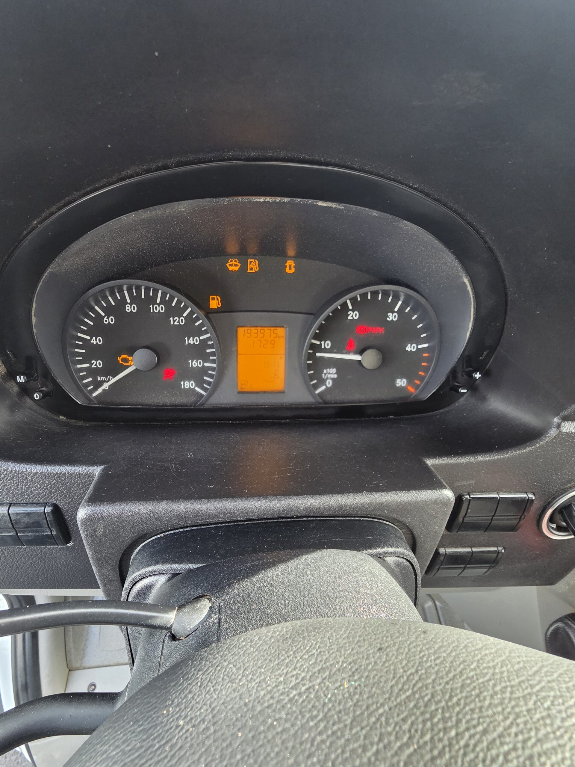 
								MERCEDES BENZ SPRINTER 316 LONG avec GALERIE + ÉCHELLE plein									