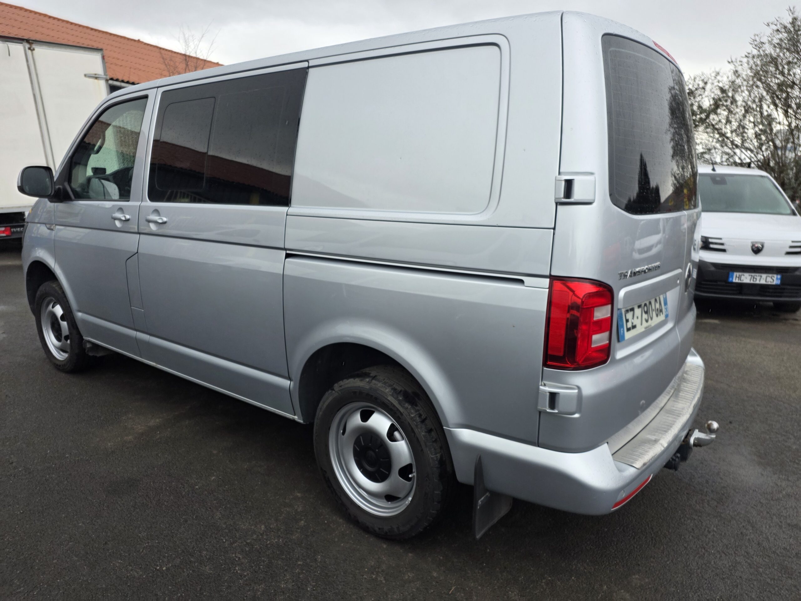 
								VOLKSWAGEN  TRANSPORTER  T6 COMBI 6 PLACES  4 MOTION DSG 6PLACES plein									