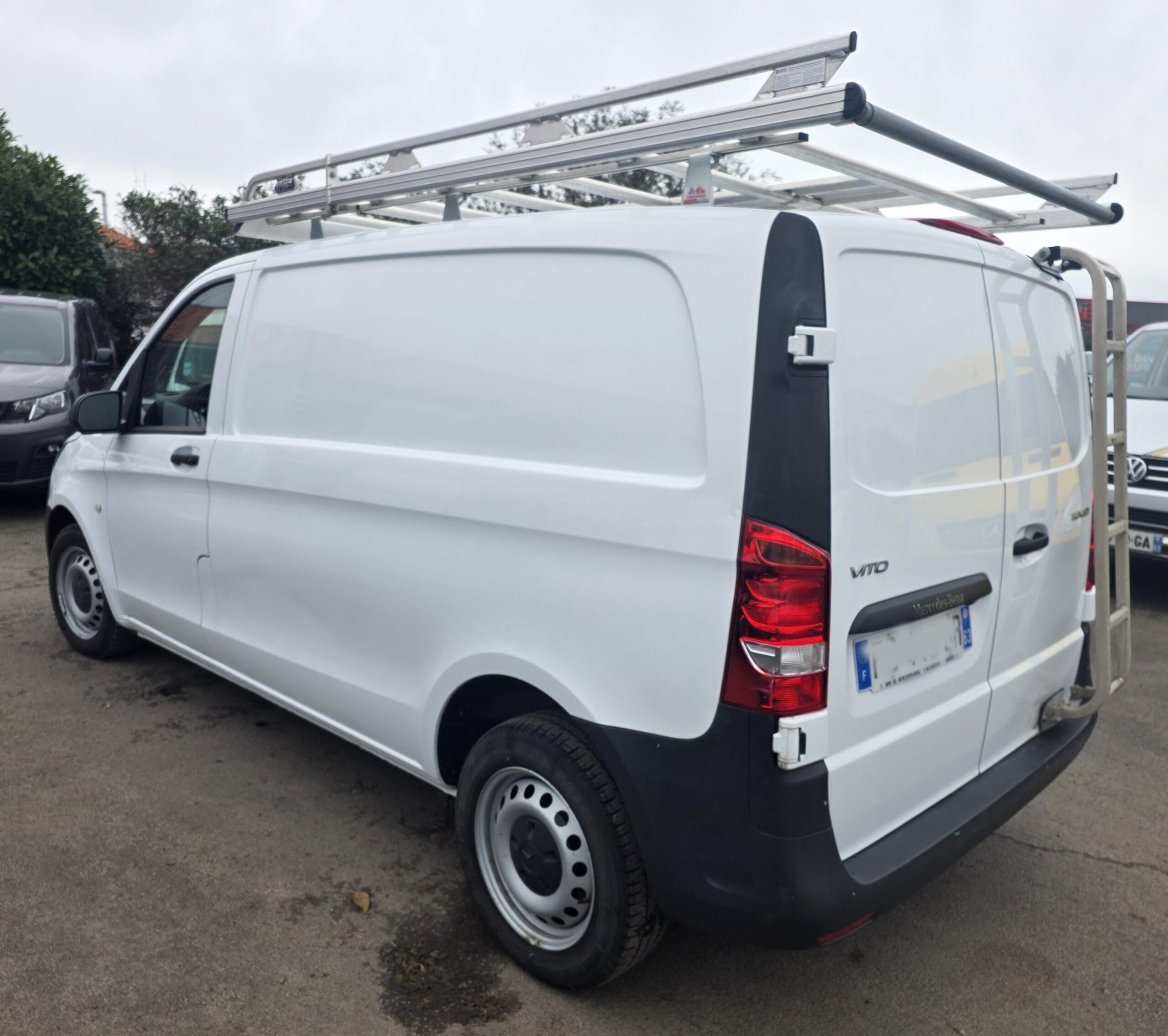 
								MERCEDES VITO  COURT 110CDI moteur Mercedes 1.7 plein									