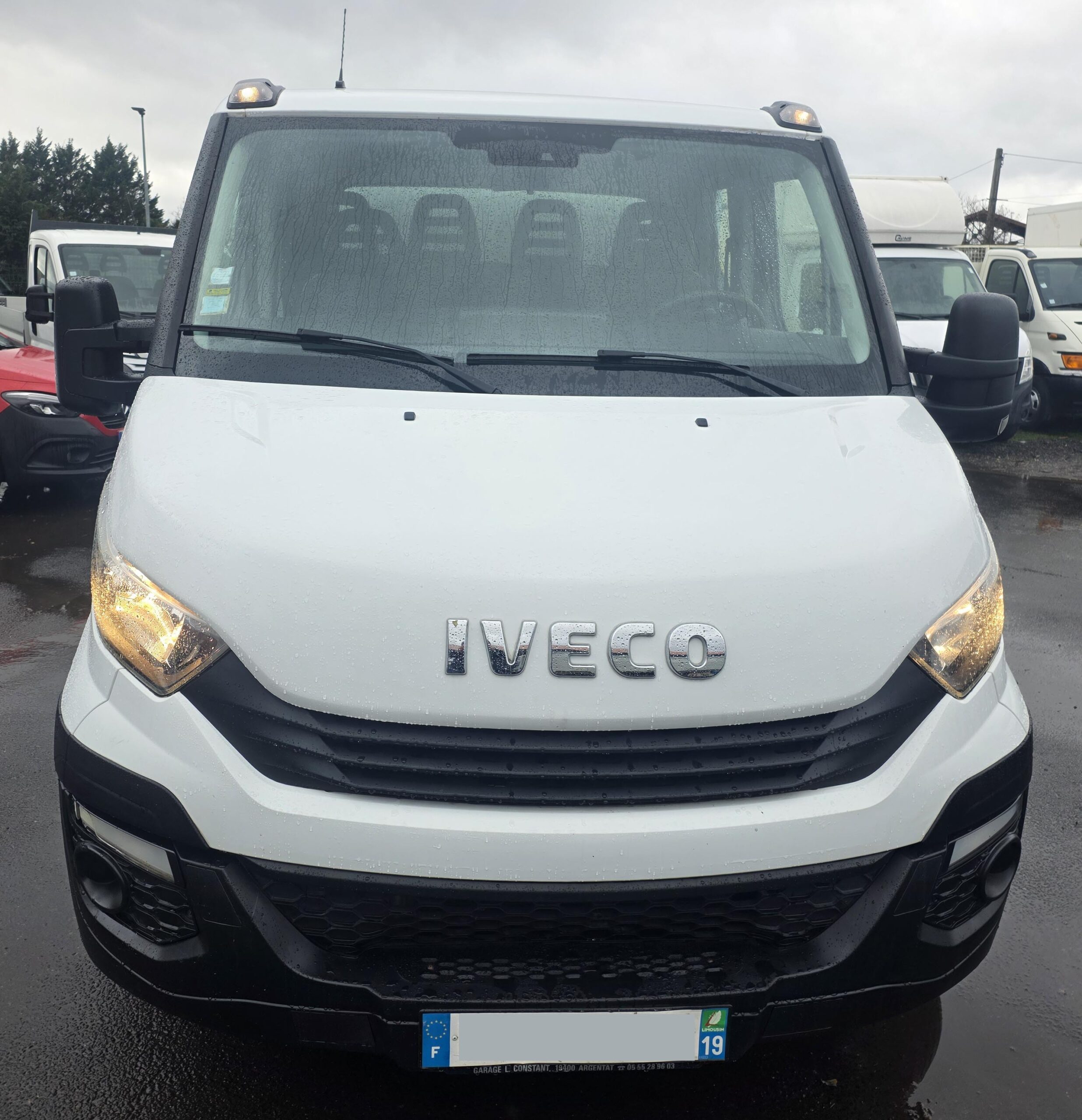 
								IVECO 35C14 BENNE COFFRE 6 PLACES double cabine 2.3L 140cv plein									