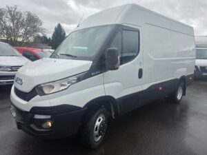 IVECO — POIDS LOURD —  50C21 3L 210CV  FOURGON V12 ROUES JUMELÉES