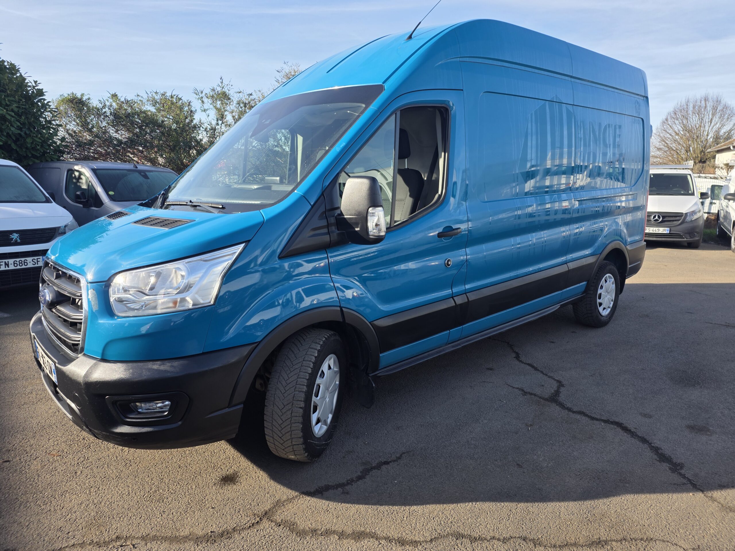 
								FORD  TRANSIT  2.0 TDCI 130CV BOITE AUTOMATIQUE plein									
