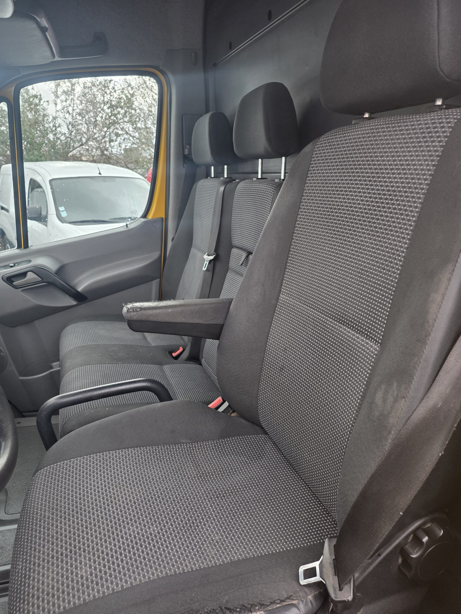 
								MERCEDES SPRINTER 316CDI LONG équivalent L4H3 BOITE AUTOMATIQUE MOTEUR NEUF plein									