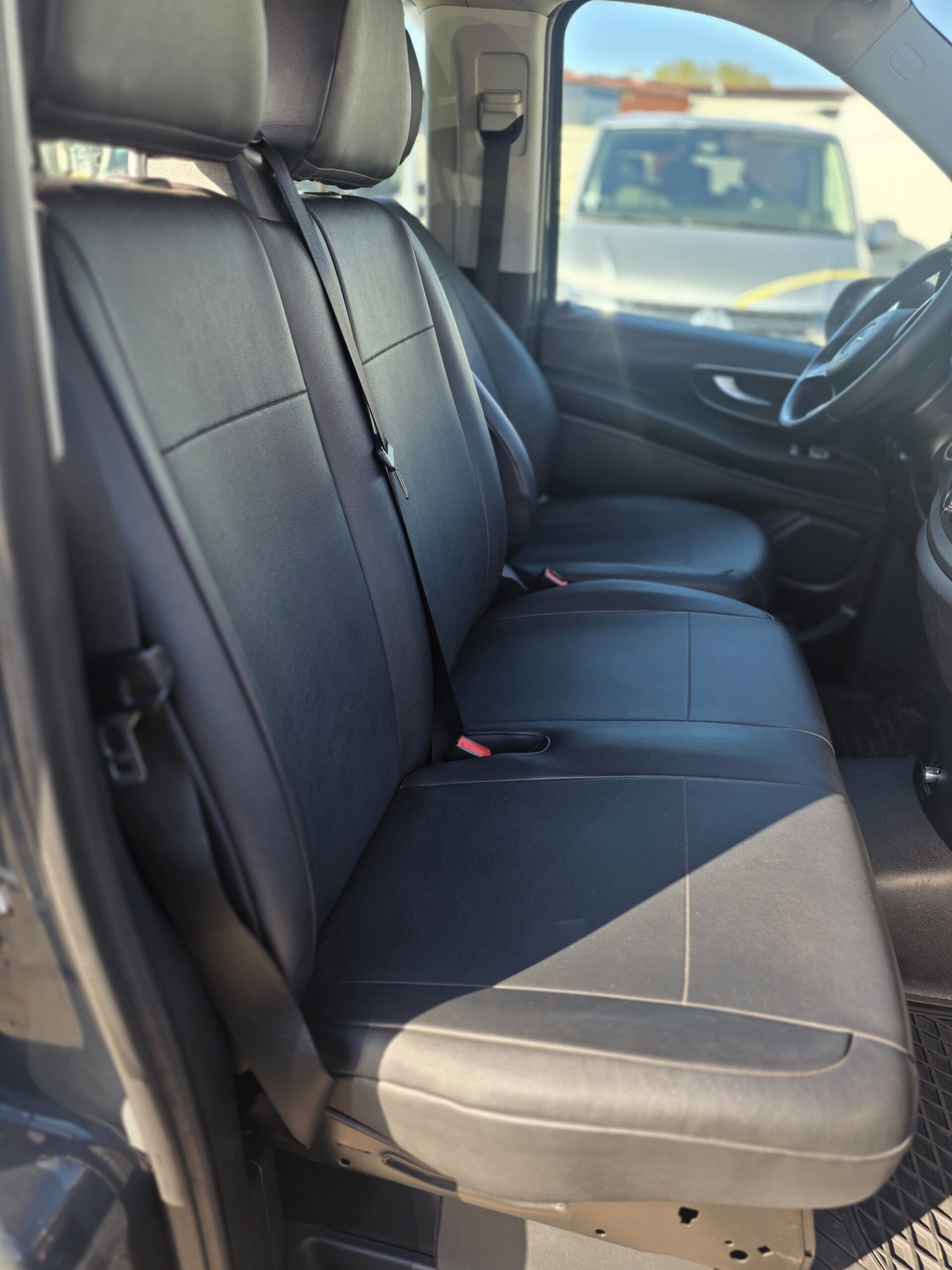 
								Mercedes VITO TOURER 114 CDI MOYEN 9 PLACES BOITE AUTOMATIQUE plein									