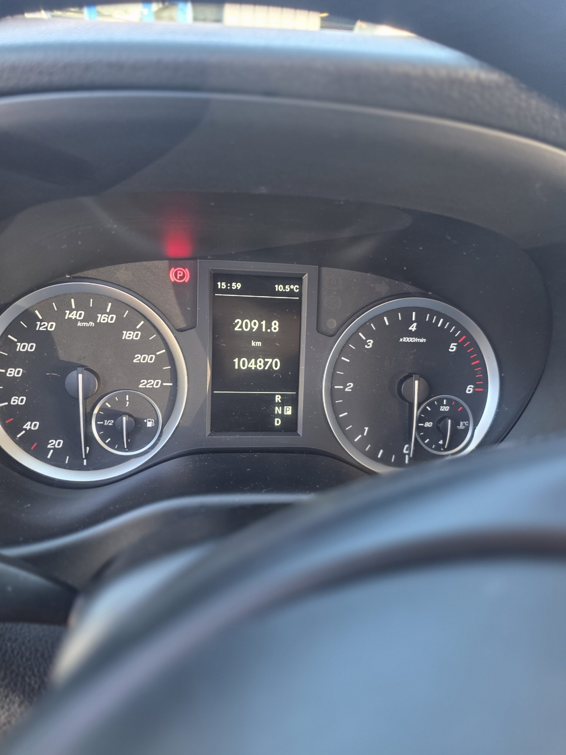 
								Mercedes VITO TOURER 114 CDI MOYEN 9 PLACES BOITE AUTOMATIQUE plein									