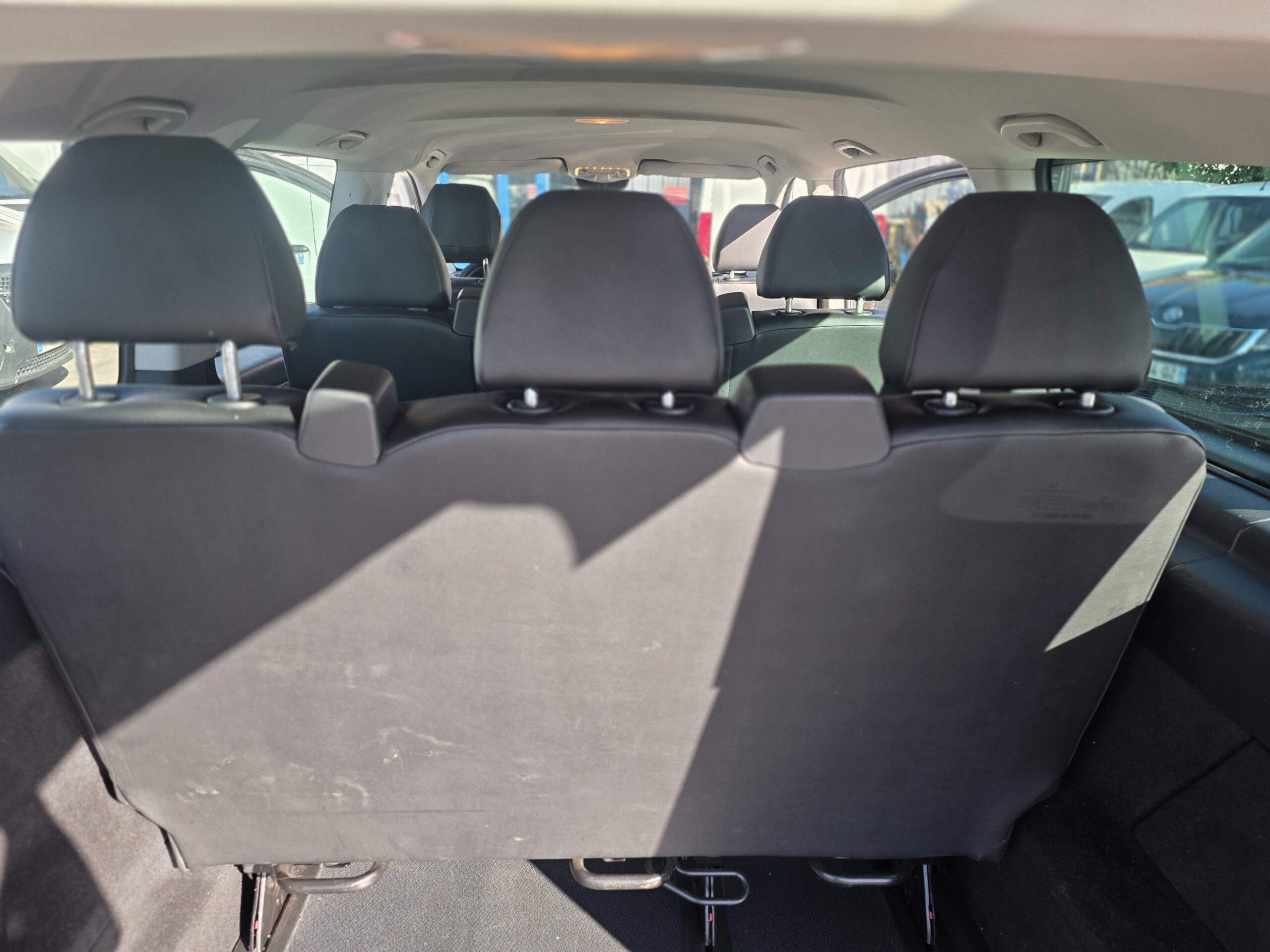 
								Mercedes VITO TOURER 114 CDI MOYEN 9 PLACES BOITE AUTOMATIQUE plein									