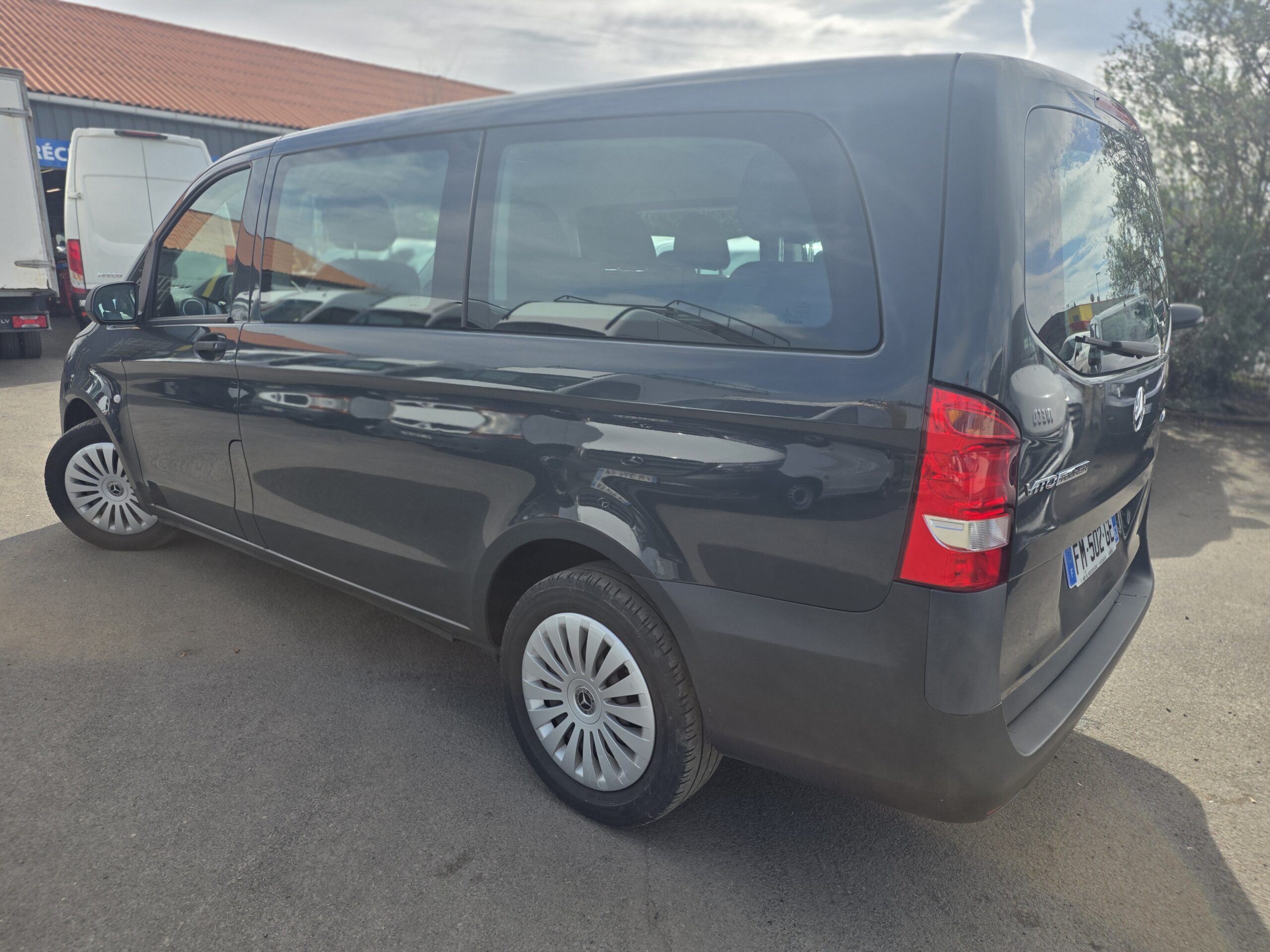 
								Mercedes VITO TOURER 114 CDI MOYEN 9 PLACES BOITE AUTOMATIQUE plein									