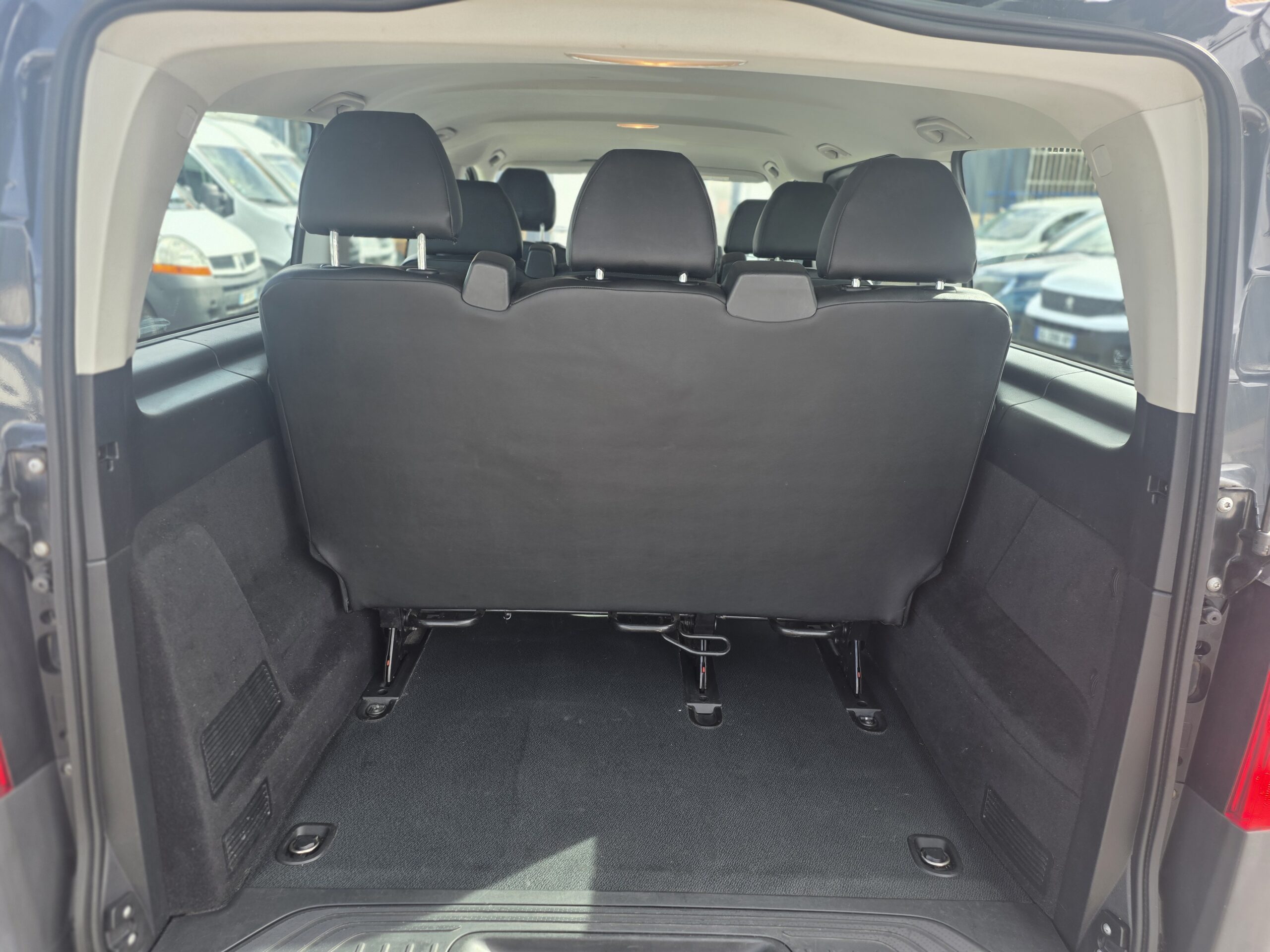 
								Mercedes VITO TOURER 114 CDI MOYEN 9 PLACES BOITE AUTOMATIQUE plein									