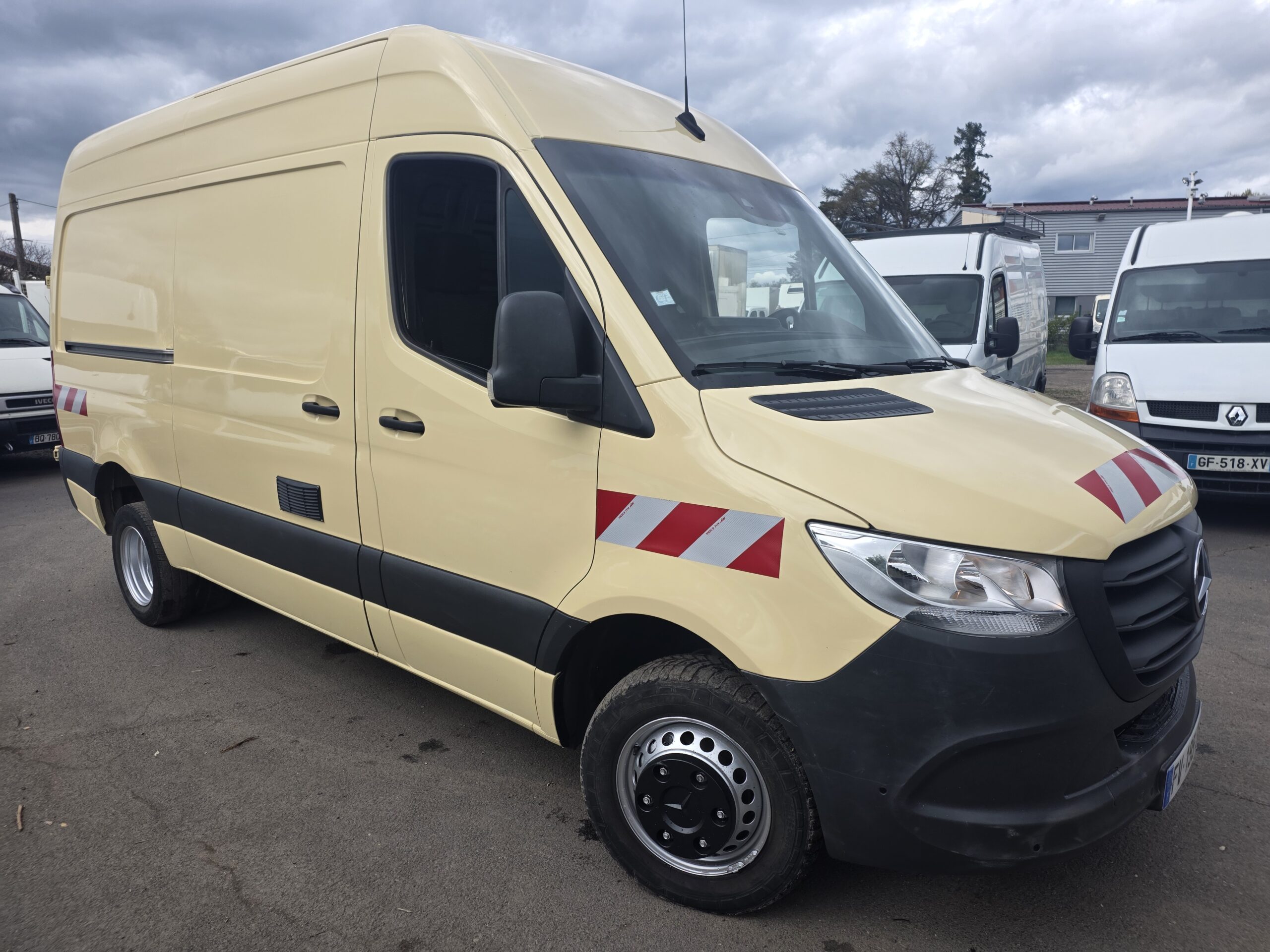 
								MERCEDES SPRINTER 519 V6 3L 190CV L3H3 plein									