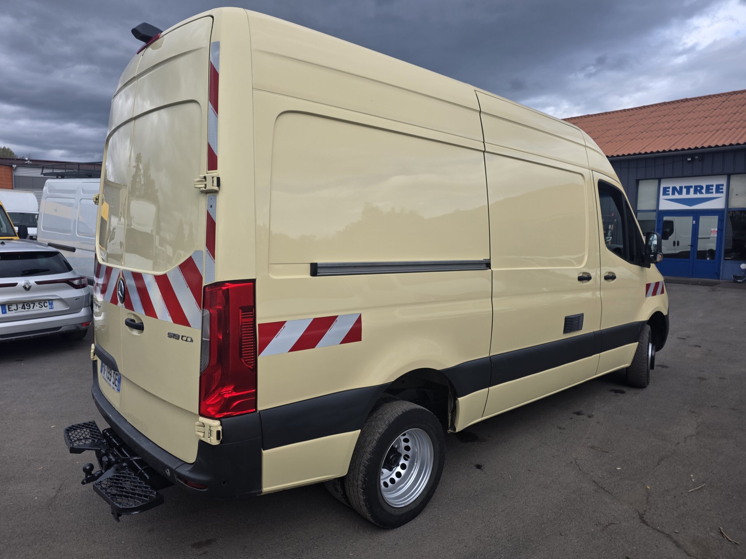
								MERCEDES SPRINTER 519 V6 3L 190CV L3H3 plein									