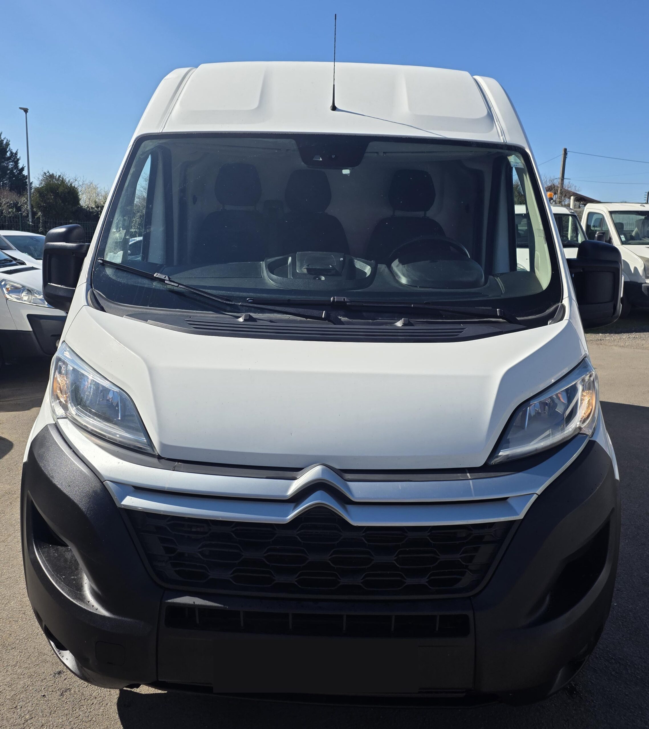 
								CITROEN JUMPER 2.2 HDI L2H2 120CV plein									
