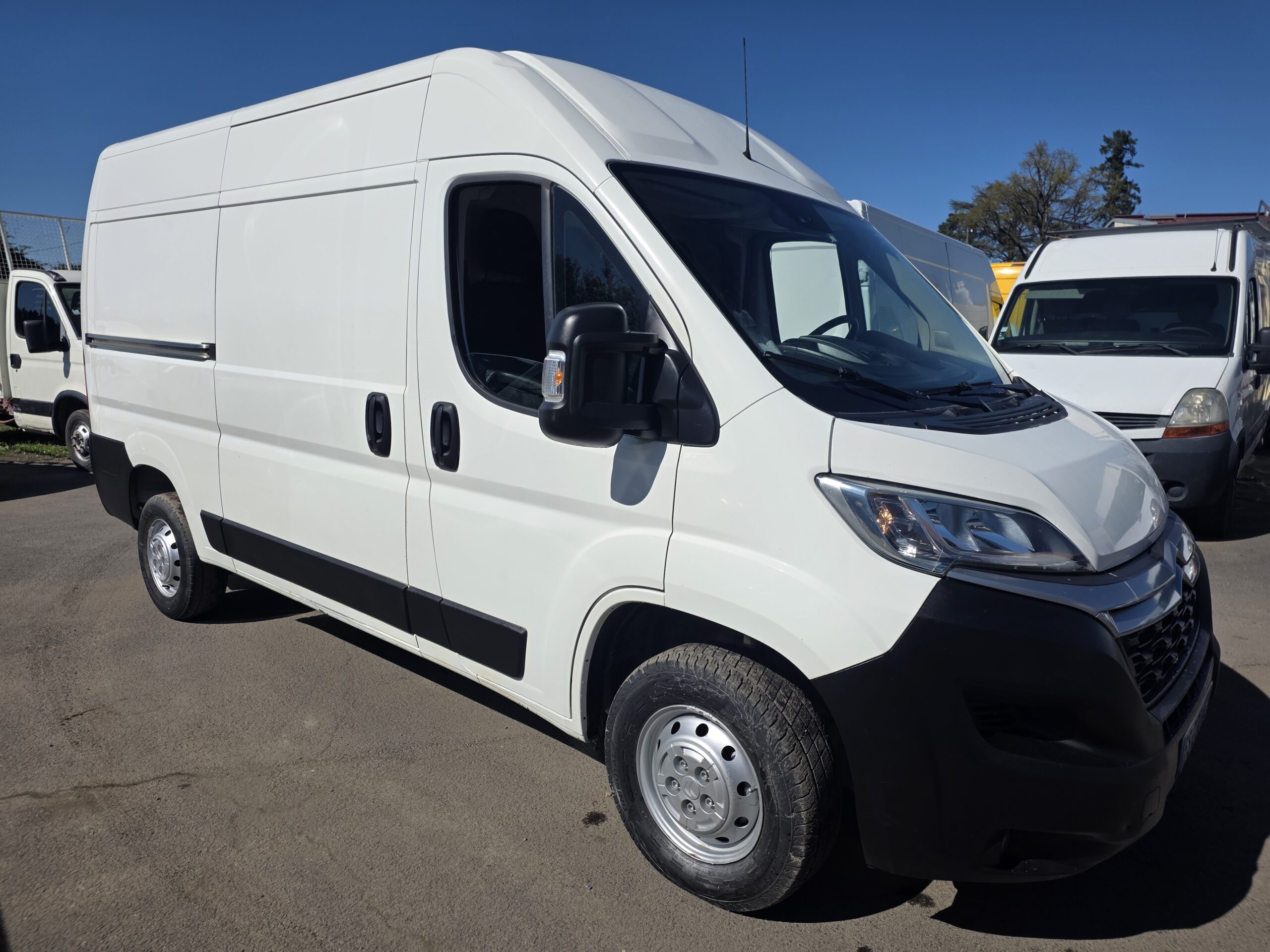 
								CITROEN JUMPER 2.2 HDI L2H2 120CV plein									