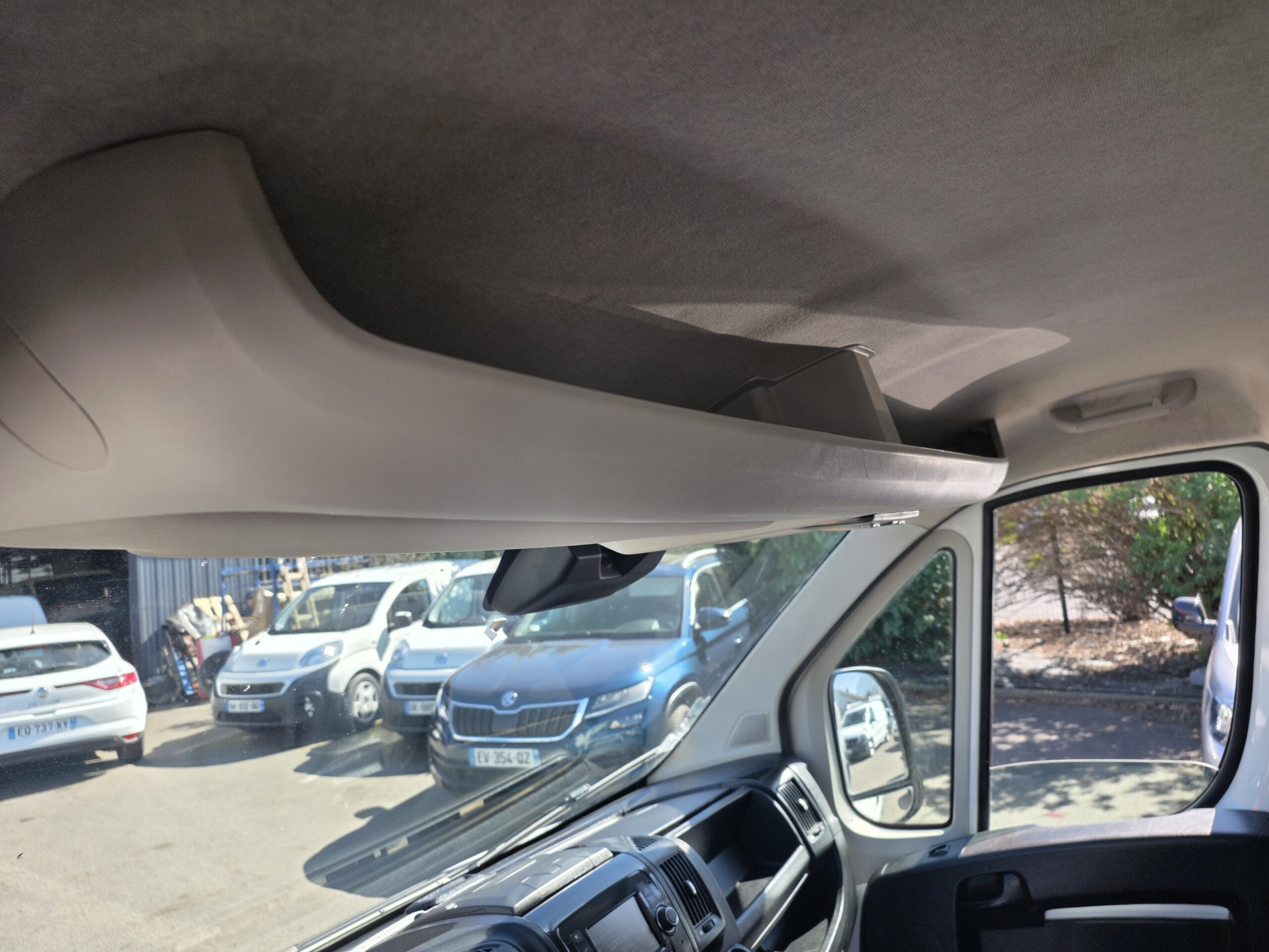 
								CITROEN JUMPER 2.2 HDI L2H2 120CV plein									