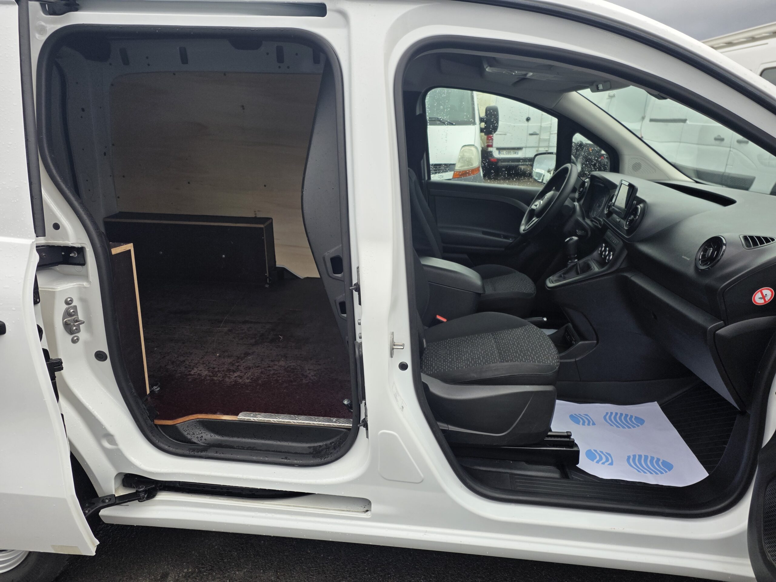 
								MERCEDES CITAN 112 CDI BOITE MANUELLE plein									