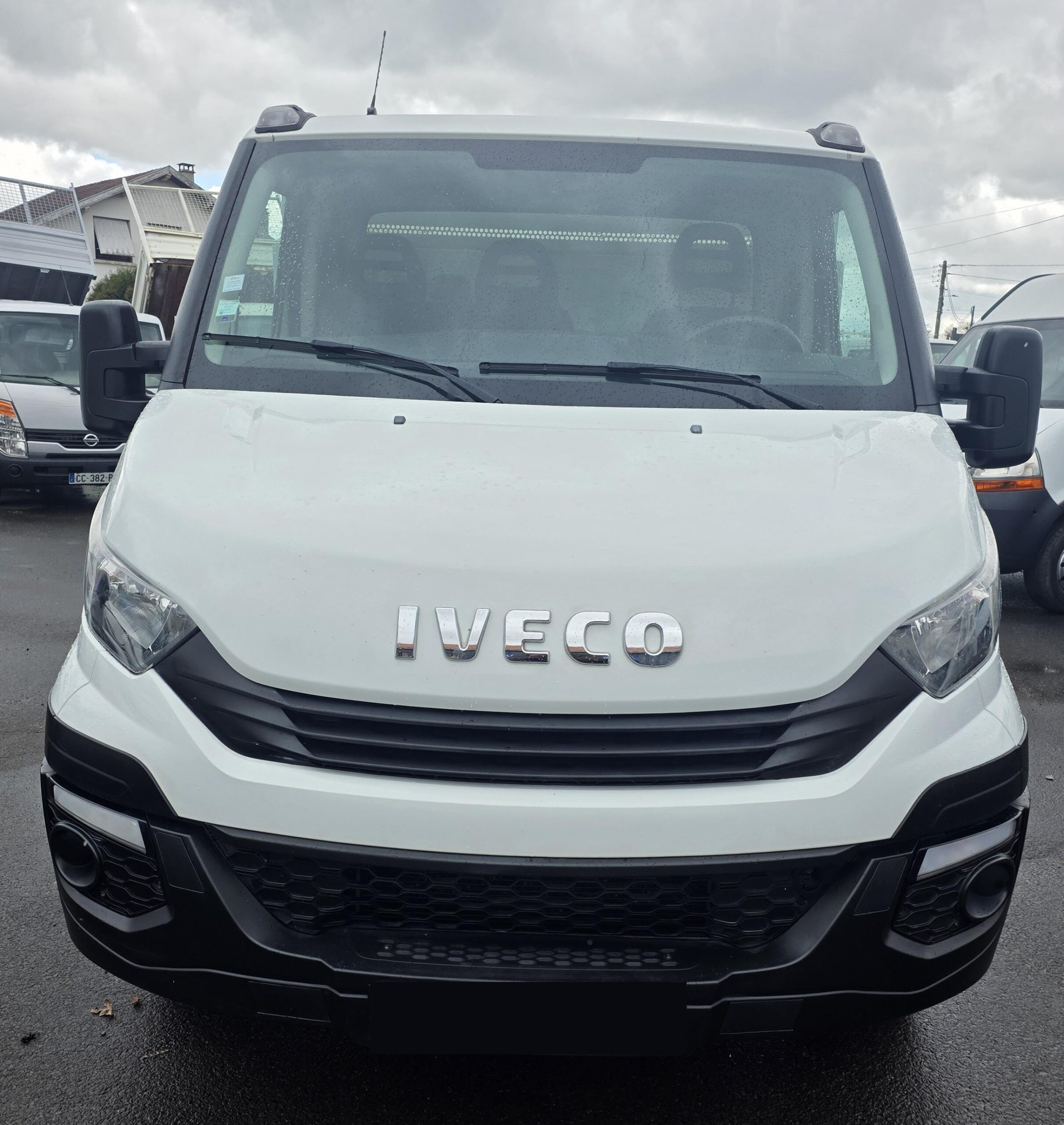 
								IVECO 35C15 3L 150CV BENNE COFFRE JPM plein									