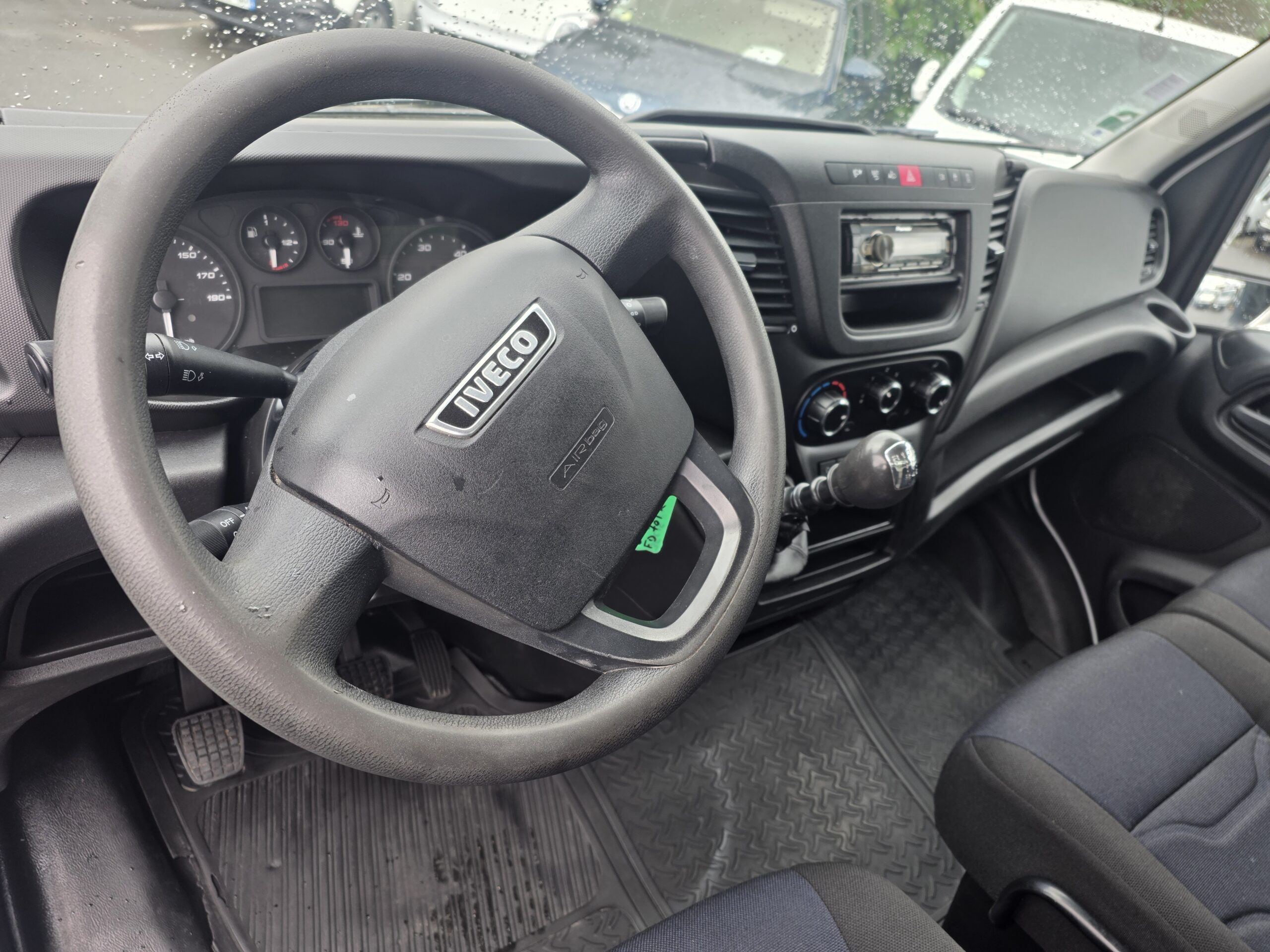 
								IVECO 35C15 3L 150CV BENNE COFFRE JPM plein									