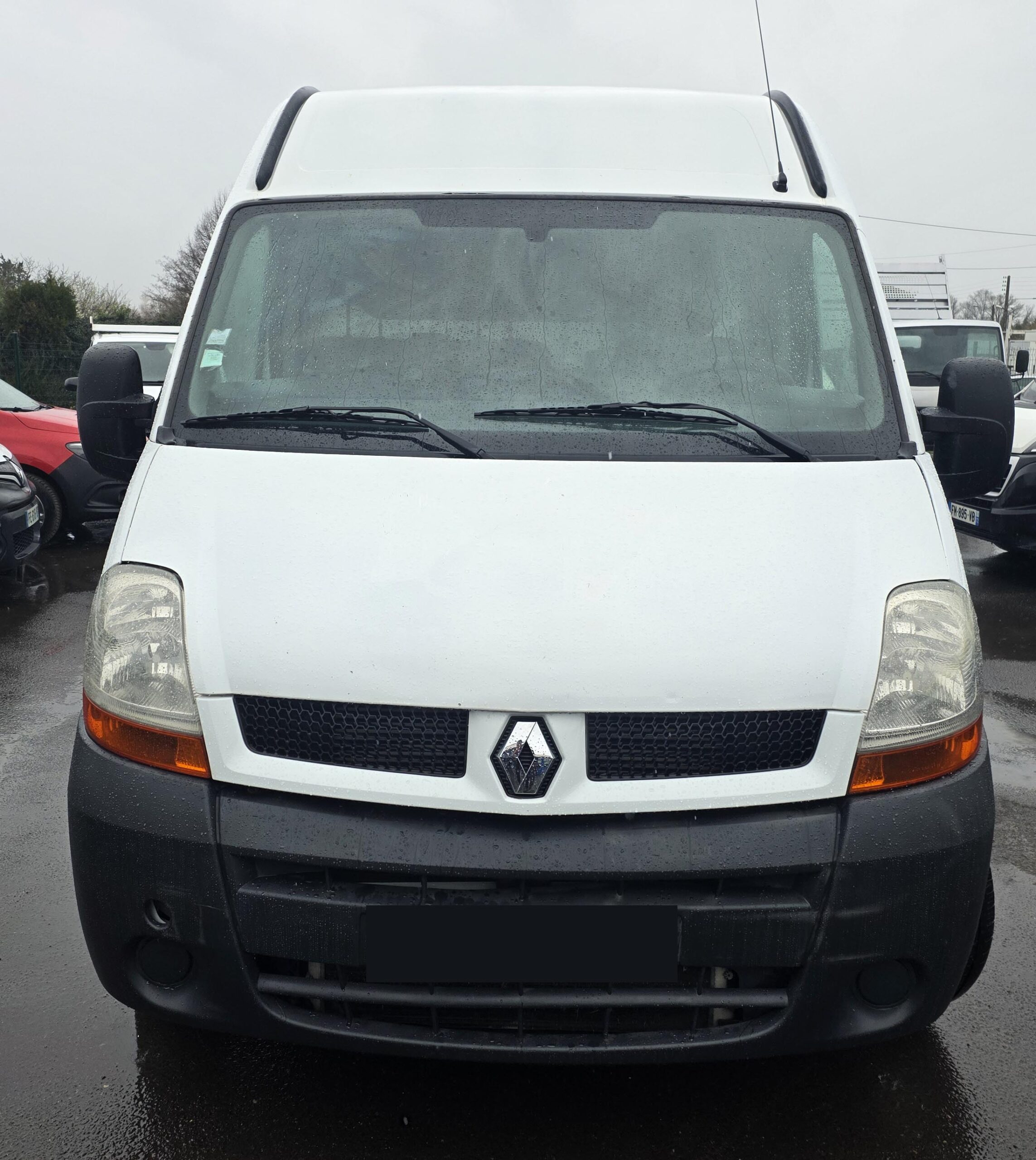 
								RENAULT MASTER 2.5 DCI 100CV L2H2 plein									