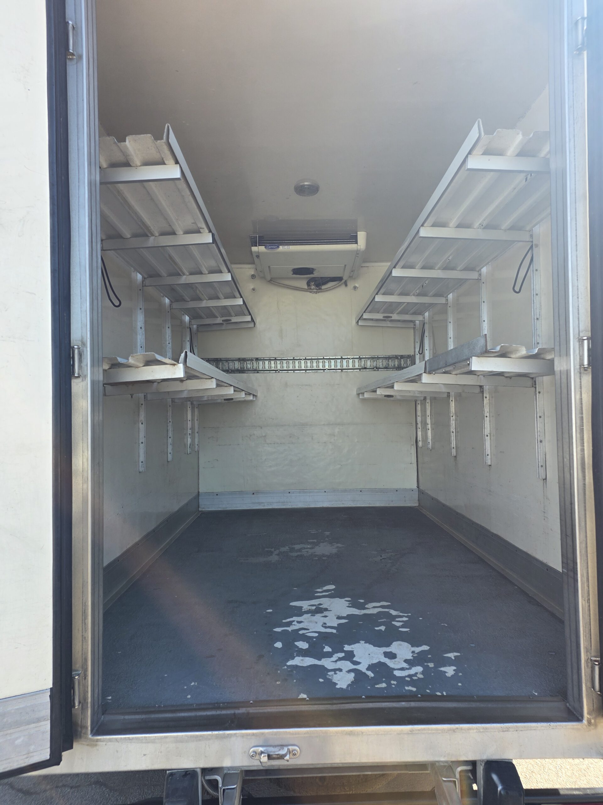 
								IVECO  35C9 CAISSE FRIGO plein									