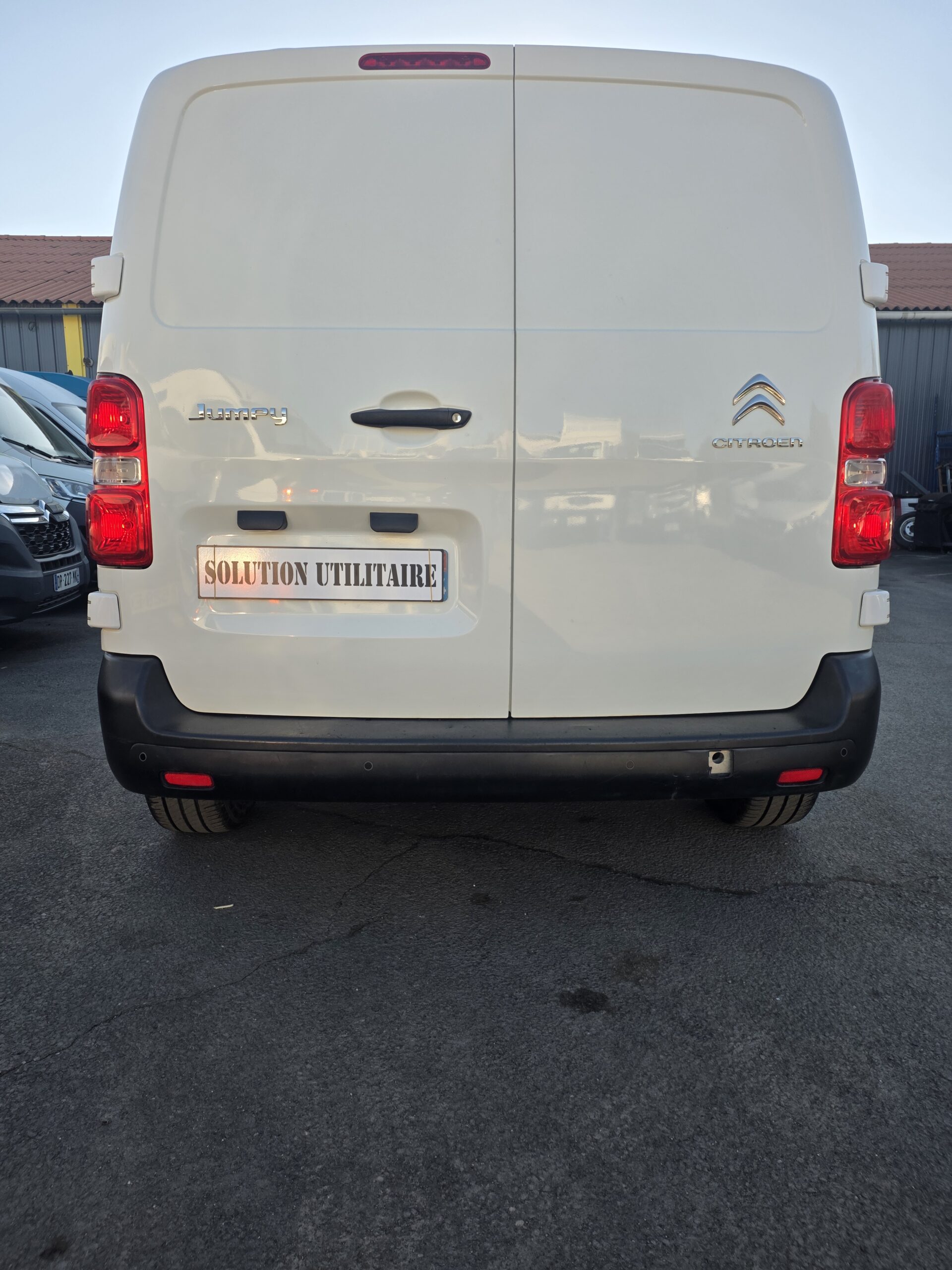 
								CITROEN JUMPY 1.6 HDI 120CV TÔLÉ plein									