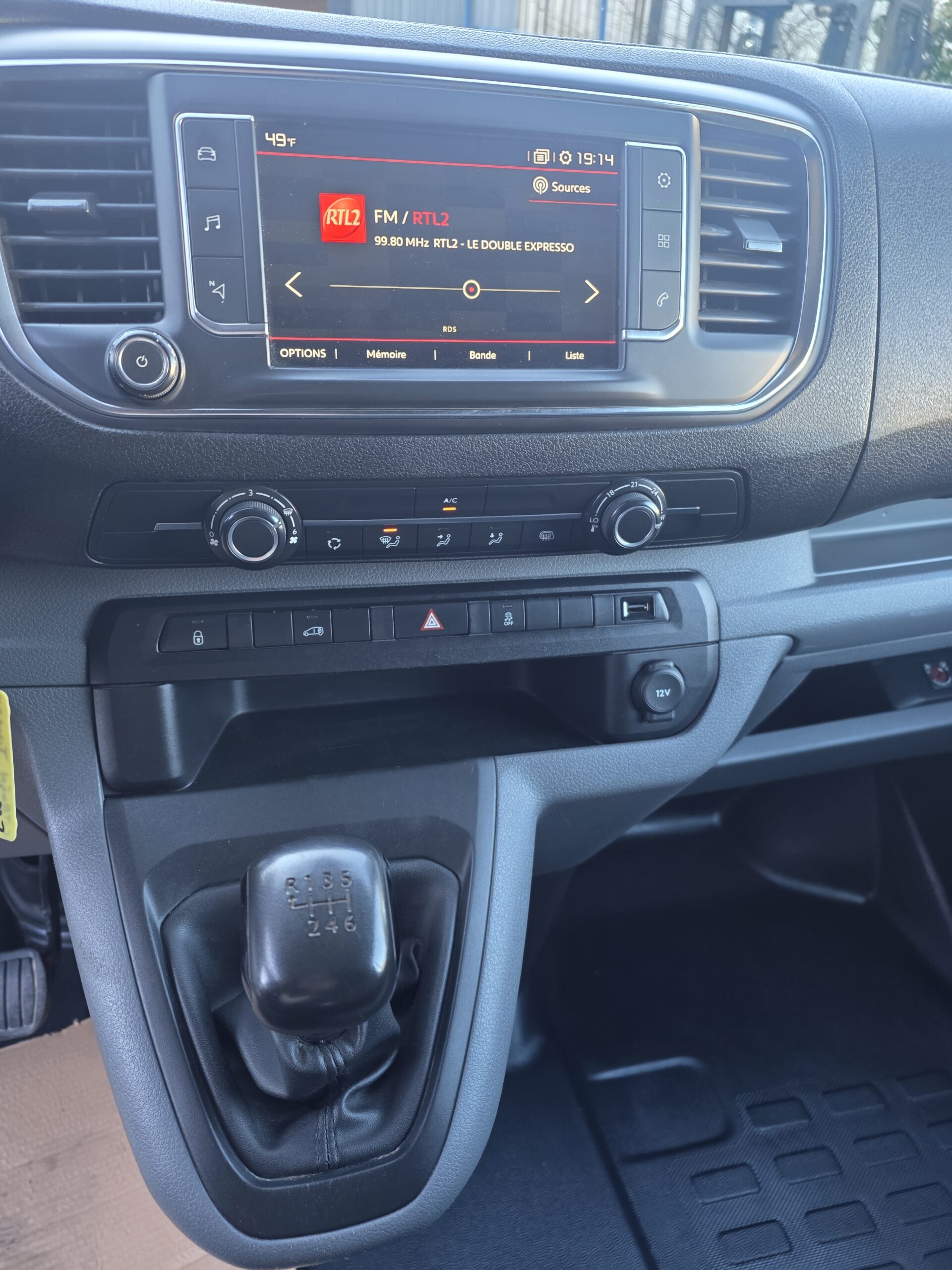 
								CITROEN JUMPY 1.6 HDI 120CV TÔLÉ plein									