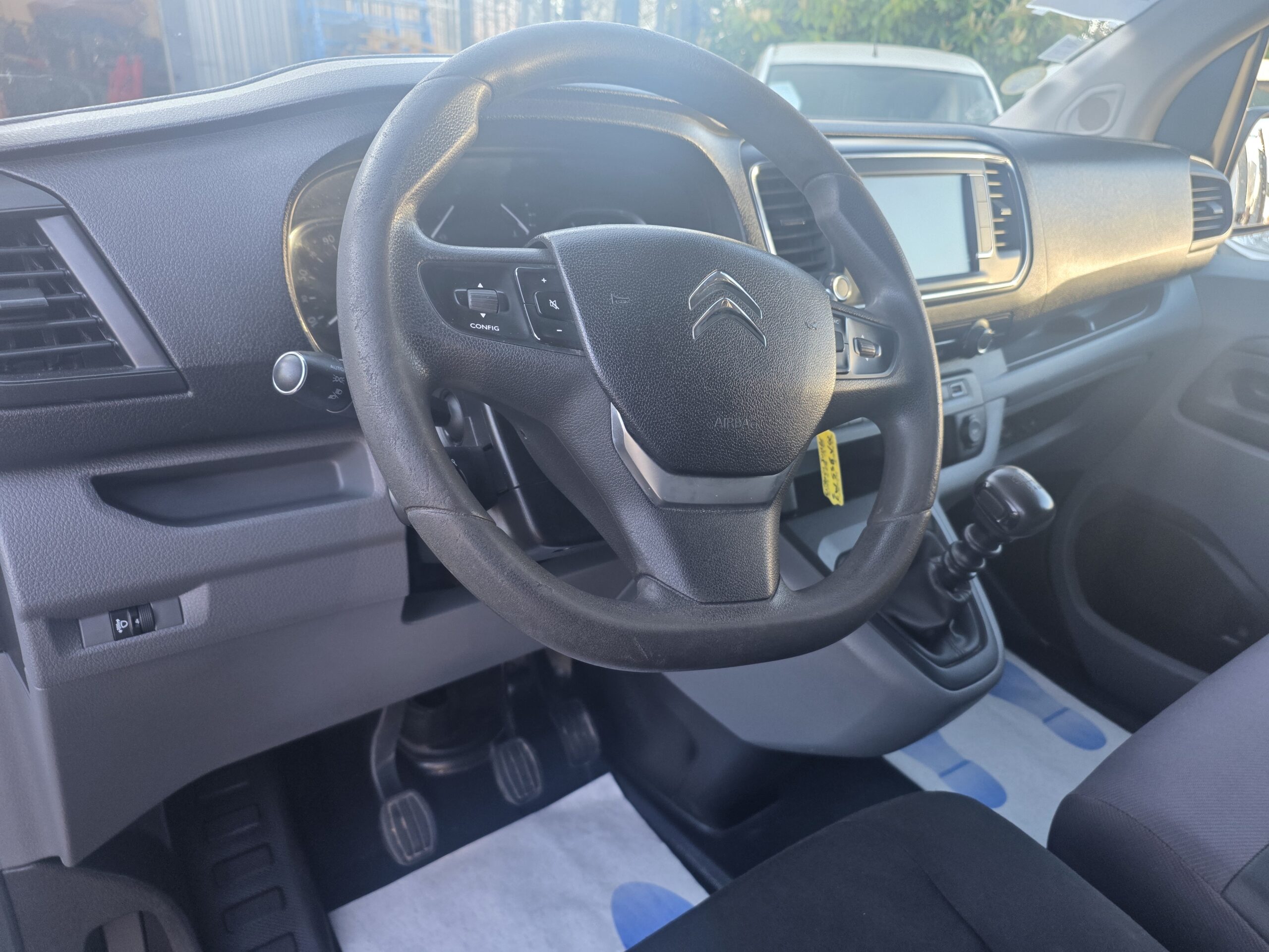 
								CITROEN JUMPY 1.6 HDI 120CV TÔLÉ plein									